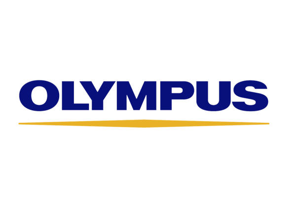 Olympuksen logo.
